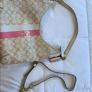 Coach shoulder bag, detachable crossbody strap